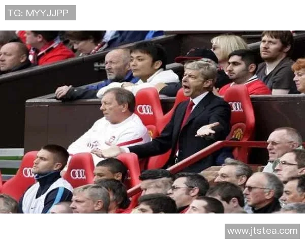 温格回归主席席位，是否能重振曼联雄风备受质疑