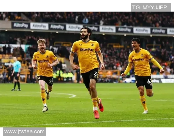 英超积分榜排名:曼联反超切尔西跻身前四,阿森纳球迷沮丧所托生? 英超积分榜排名:曼联反超切尔西跻身前四,阿森纳球迷沮丧所托生?